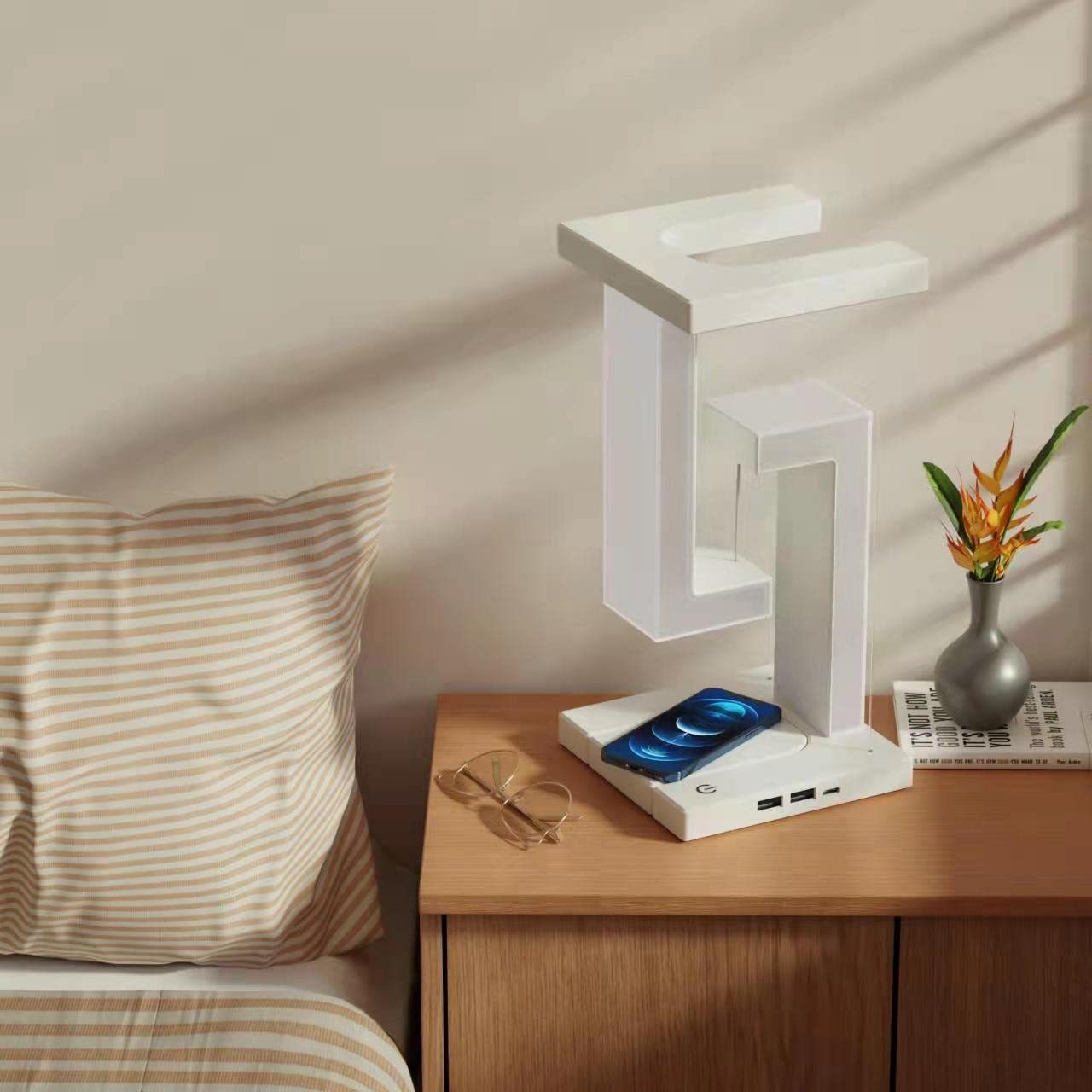 Lámpara Flotante con Carga Inalámbrica – GlowBalance™
